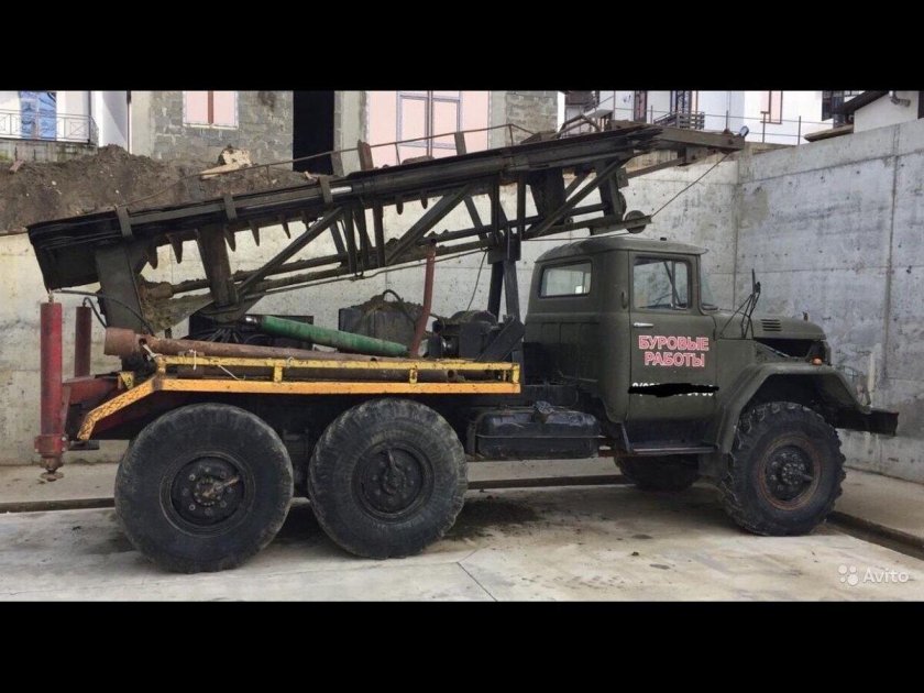 ЗИЛ 131 С буровой установкой
