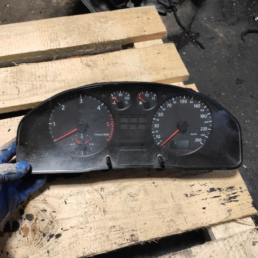 Панель на Киа Сефия 97г