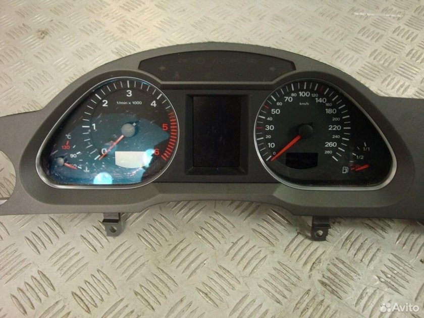 VAG 4b0920933jx панель приборов