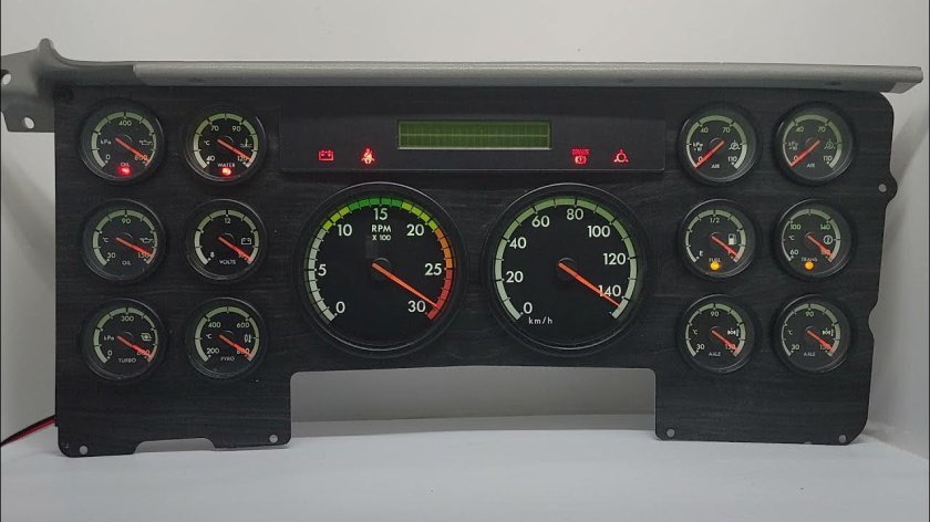 Приборная панель Фредлайнер коламбия