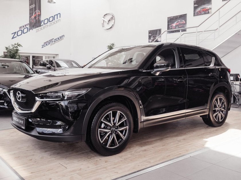 Mazda CX 5 2018 черная