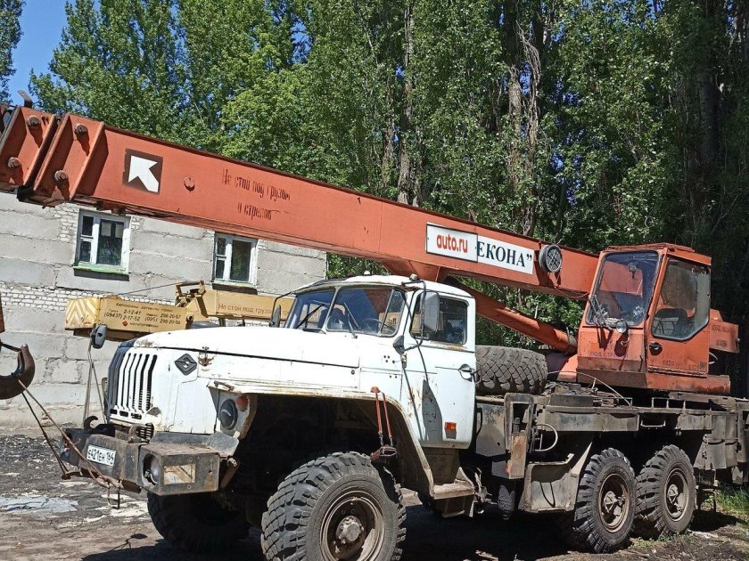 Автокран урал