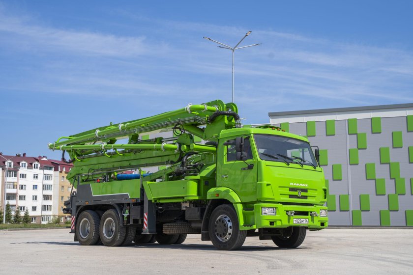 КАМАЗ 65115 автобетононасос