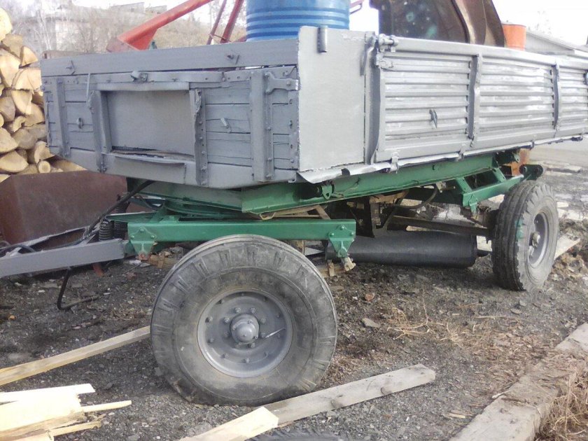 Калачинский прицеп 2птс-4