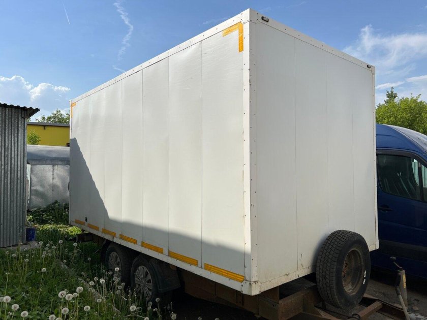 Прицеп-фургон исток 3793м2