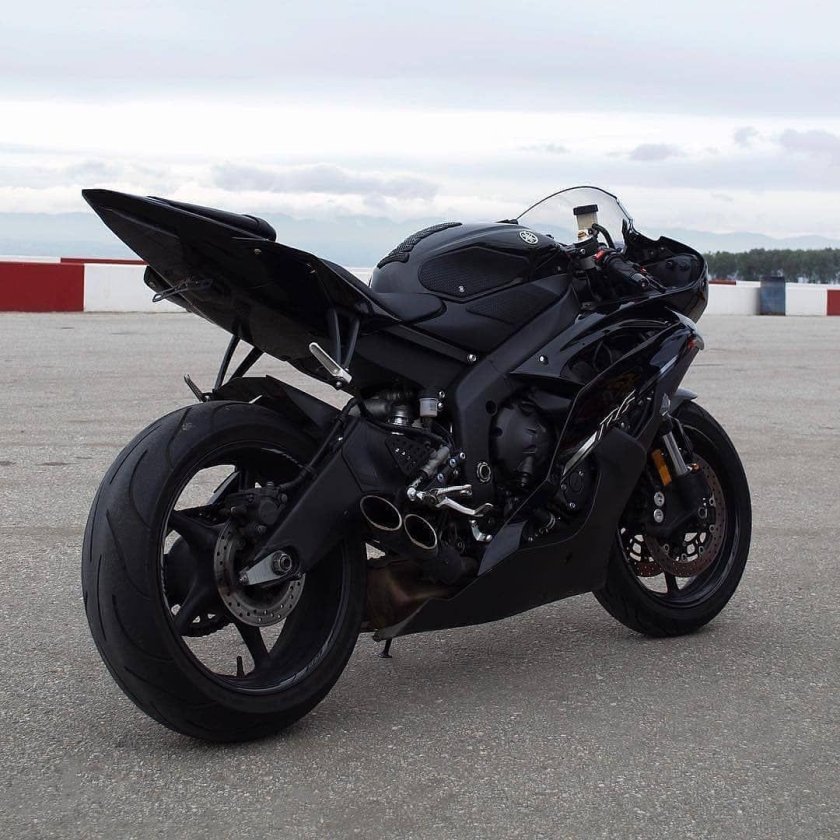 Yamaha r6 черный