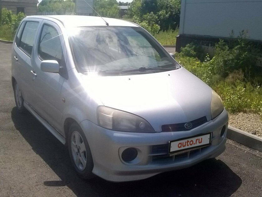 Daihatsu YRV 1.3 отзывы