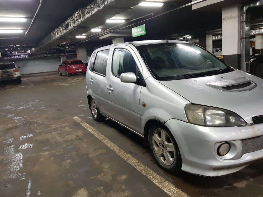 Дайхатсу юрв 2001