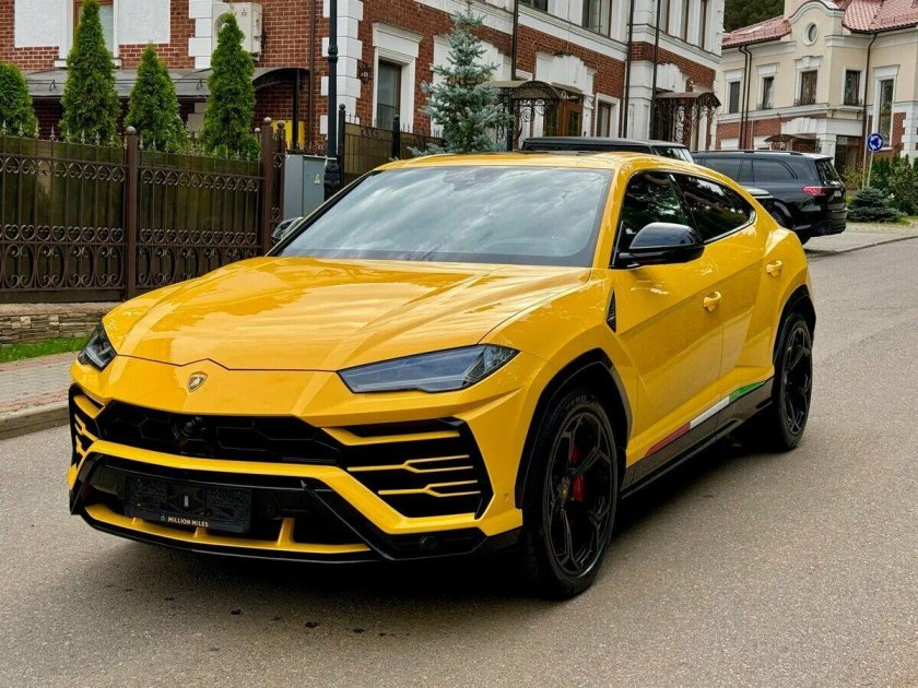 Машина lamborghini urus