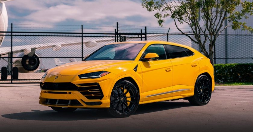 Lamborghini Urus 2021 желтая