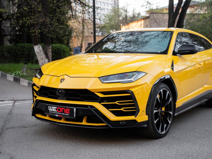 Lamborghini urus 2021