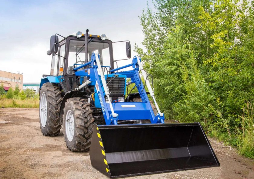 МТЗ 82.1 погрузчик