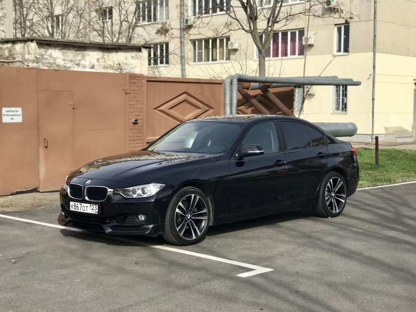 БМВ 3 f30 черная