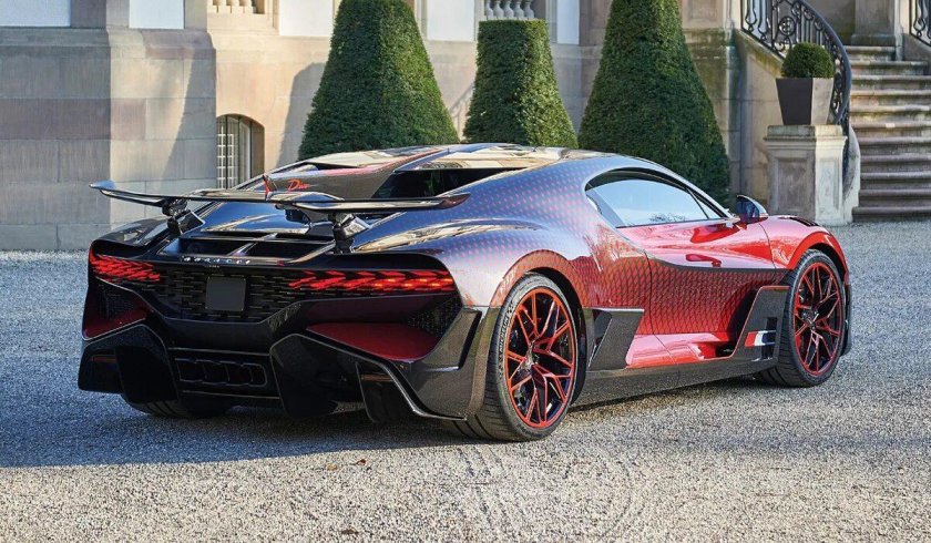 Бугатти 2021 гиперкар