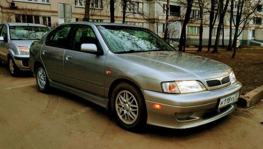 Nissan primera 1998