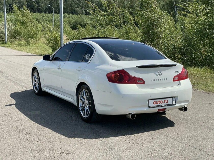 Дром Москва Инфинити семидесятка