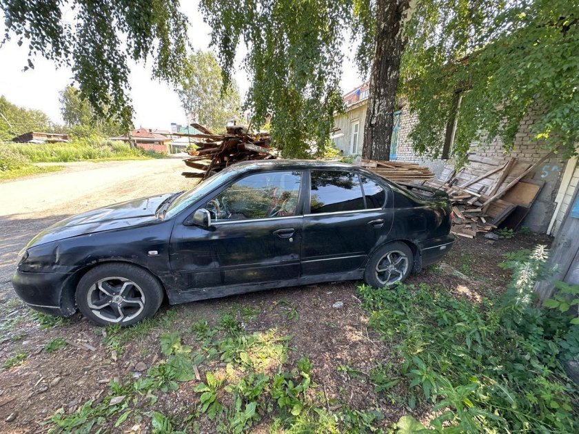 Mitsubishi Lancer 9 битый