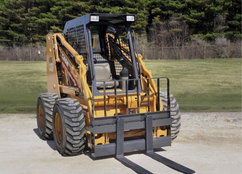 Вилочный погрузчик Бобкэт