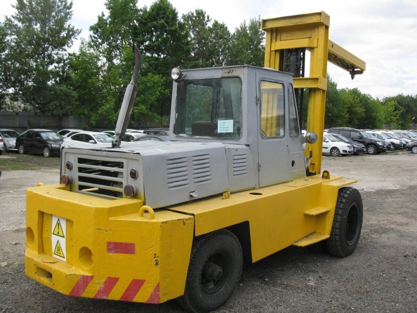 Львовский погрузчик 4075