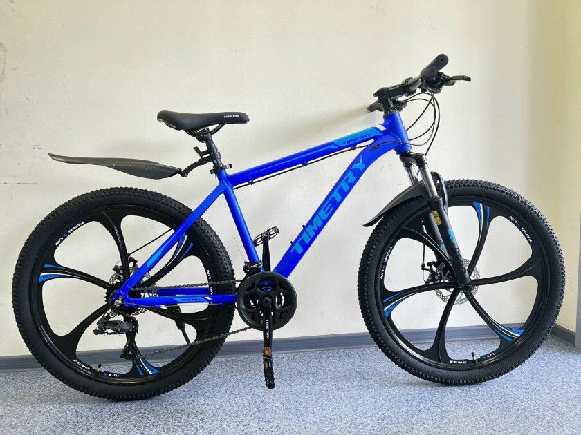 Велосипед на литых дисках