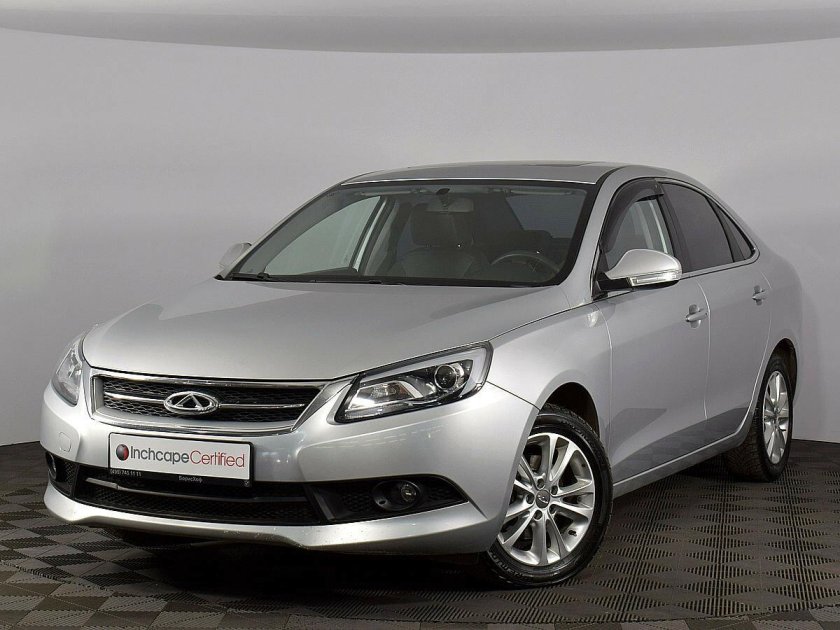 Chery Arrizo белый