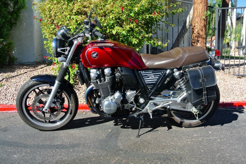 Honda SB 1100