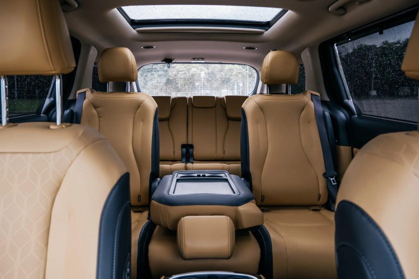 Kia Carnival 2022 интерьер