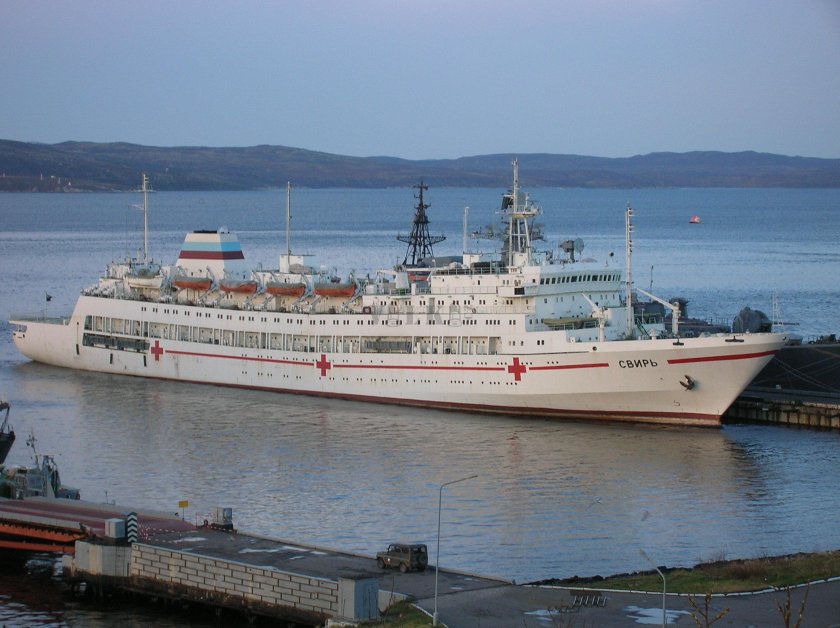 Плавучий госпиталь свирь