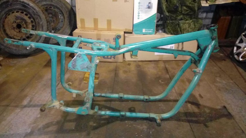 Рама Урал 8103