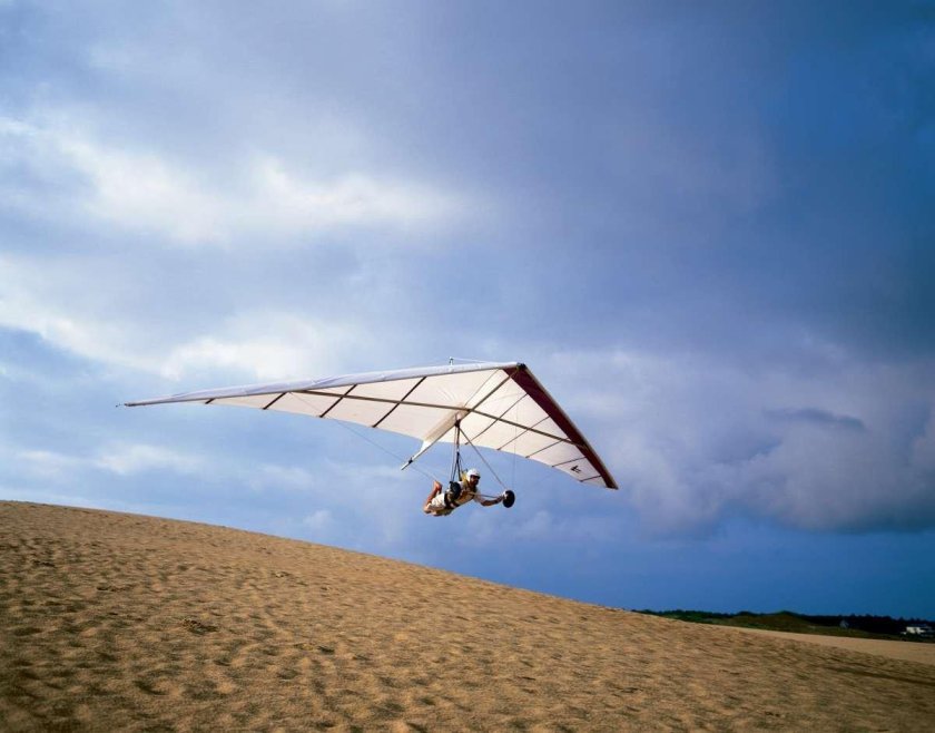 Дельтаплан море