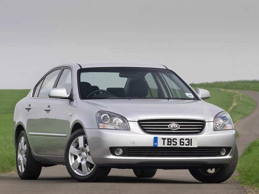 Кия маджентис 2006