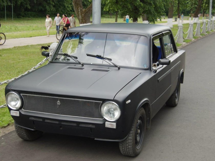 ВАЗ 21011 черная