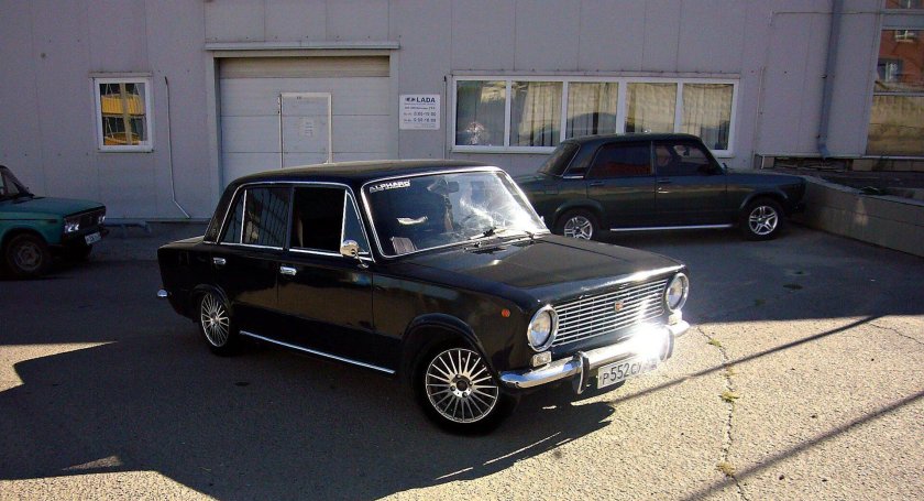 ВАЗ 2101 черная