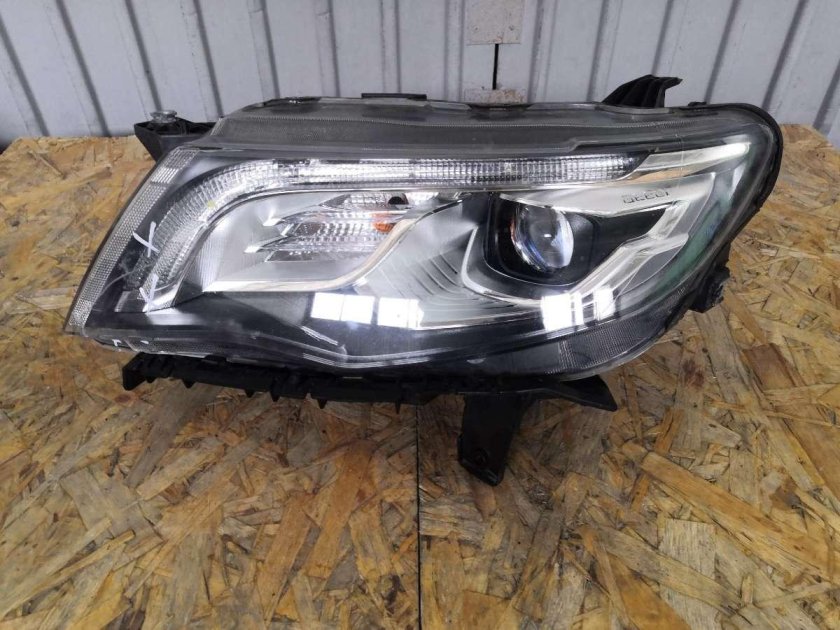 Фары Джили атлас