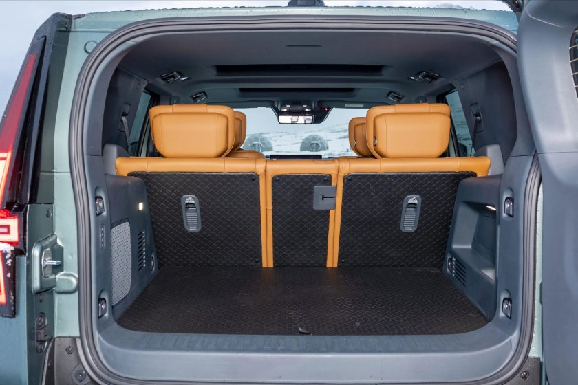 Электрический внедорожник