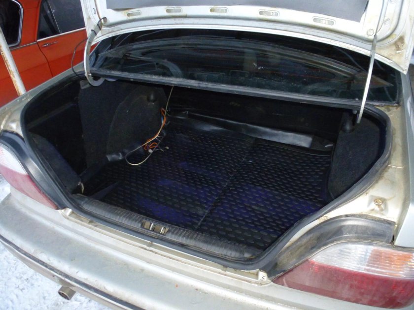 Дэу Нексия багажник