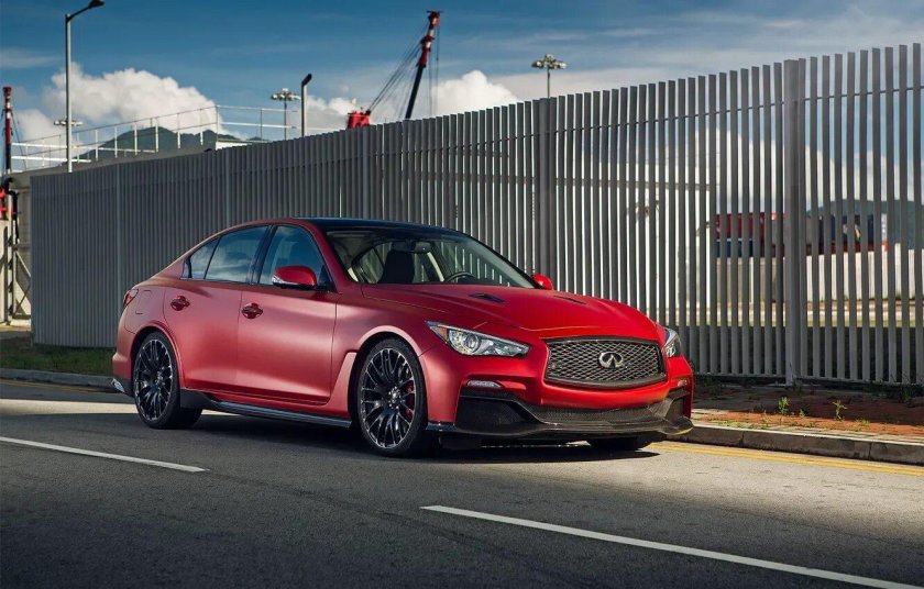 Infiniti q50 красный