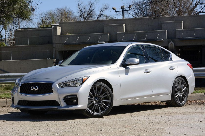 Infiniti седан q50