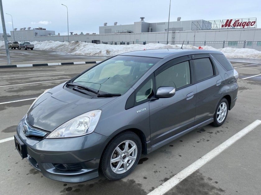 Honda Fit Shuttle 2013