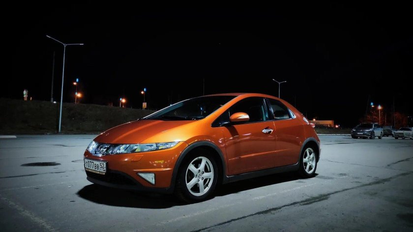 Honda Civic 5d оранжевый