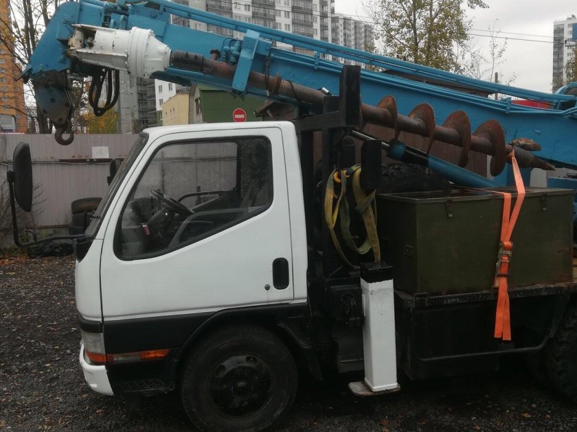 БМГ-300 бурильно-крановая