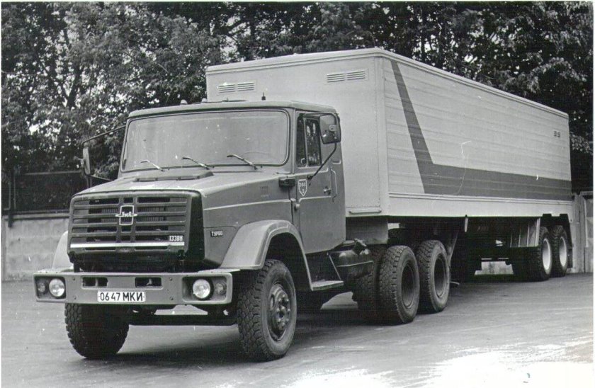 ЗИЛ 133 тягач