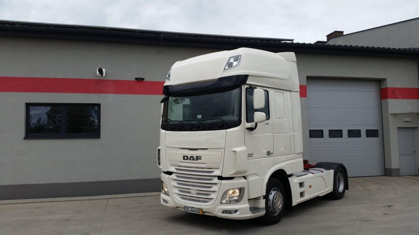 DAF XF 106