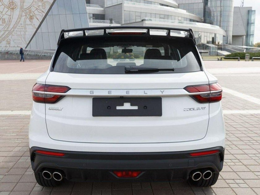 Geely Coolray 2020 белый