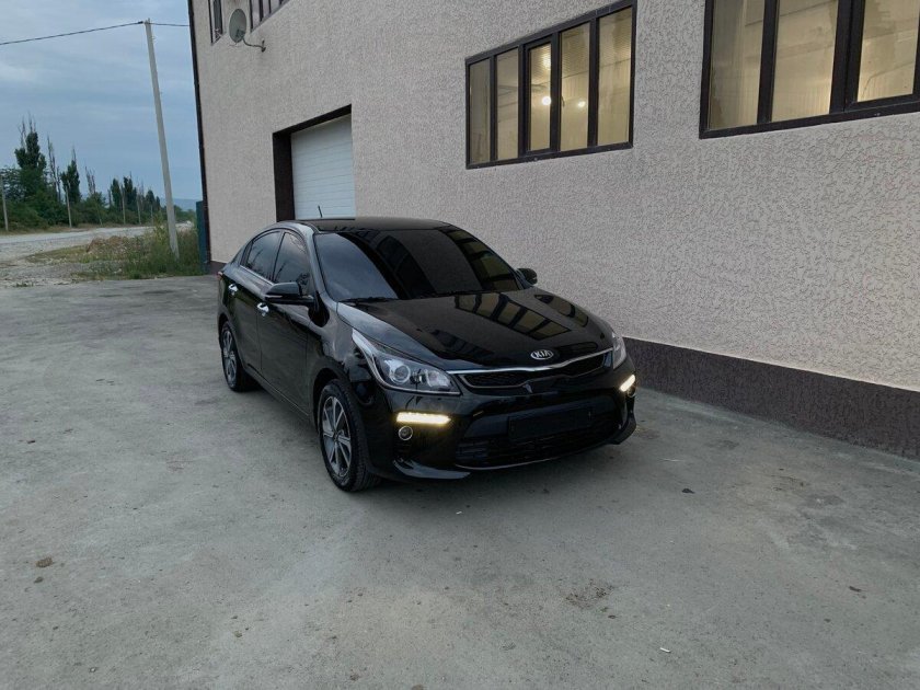 Kia Rio 4 черный