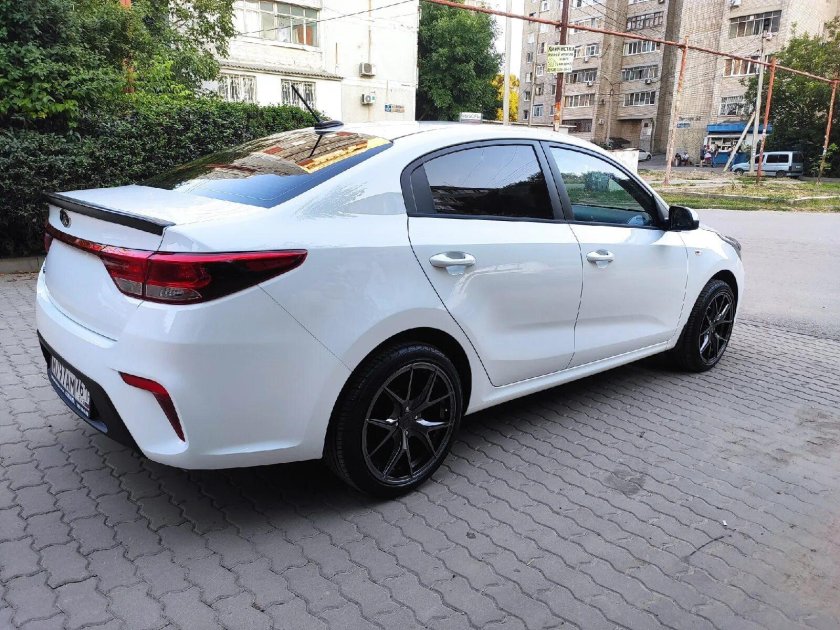 Kia Rio 4 на 18 дисках