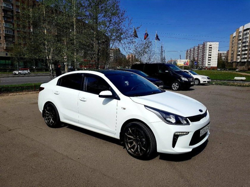 Киа Рио 4 белая
