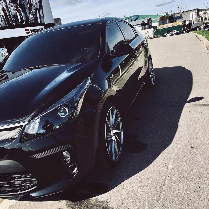 Кия Рио 4 черная