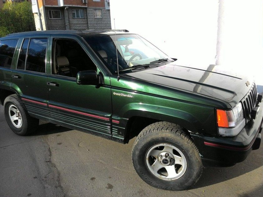 Jeep Grand Cherokee ZJ зеленый