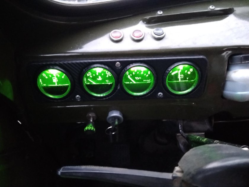 Приборы УАЗ 3303